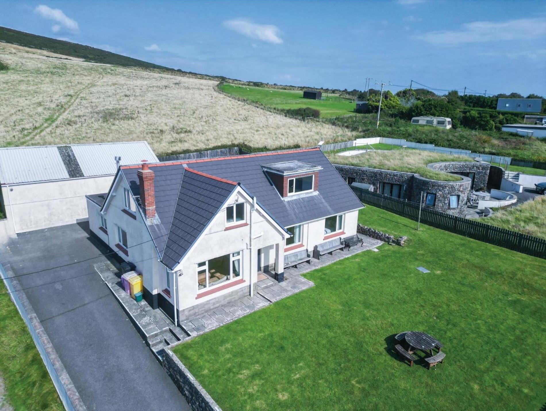 Carissima - 4 Bedroom House - Rhossili Exterior photo